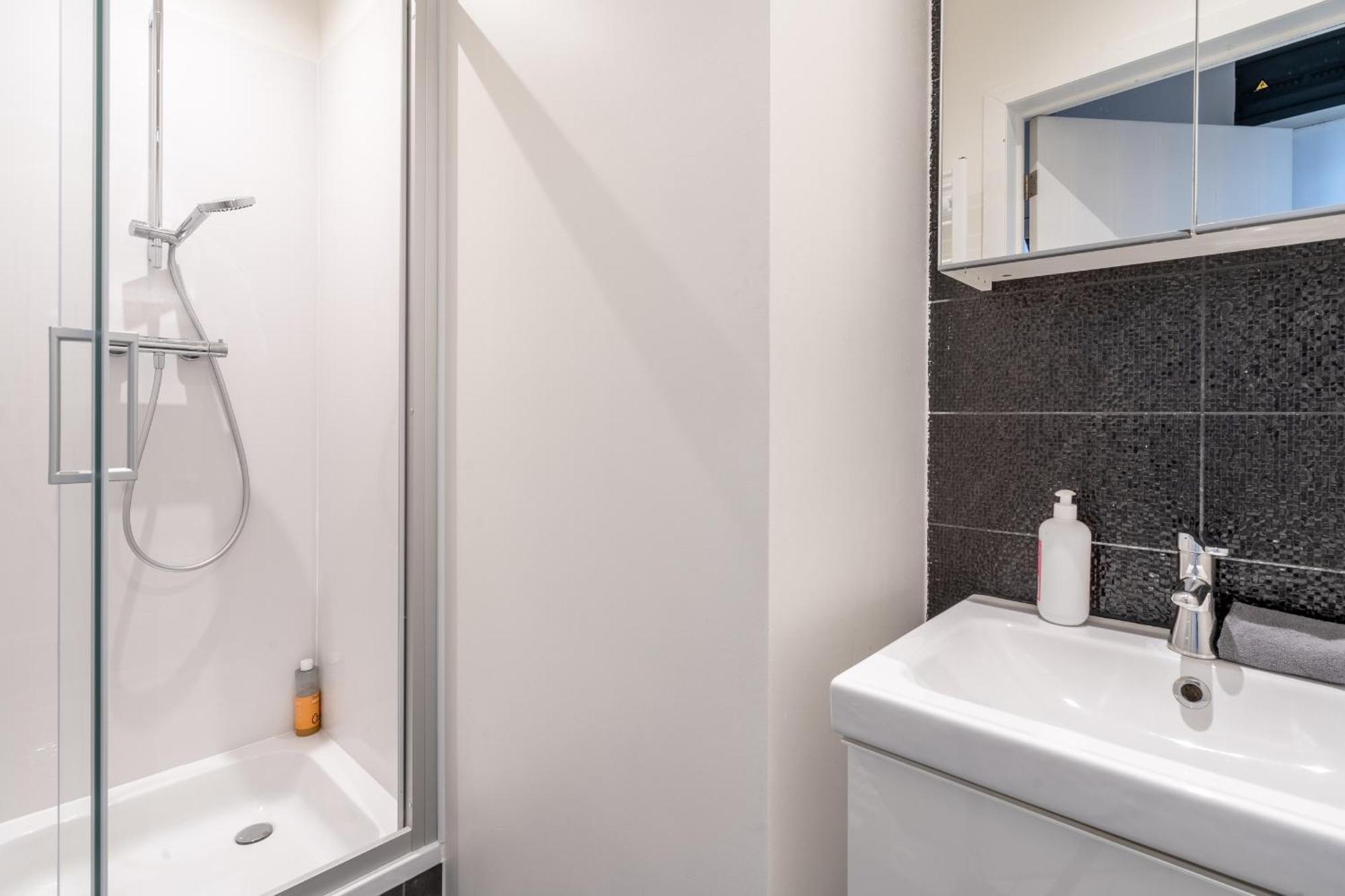 Beautiful Cozy Apartments In The Heart Of Antwerp Antuérpia Exterior foto